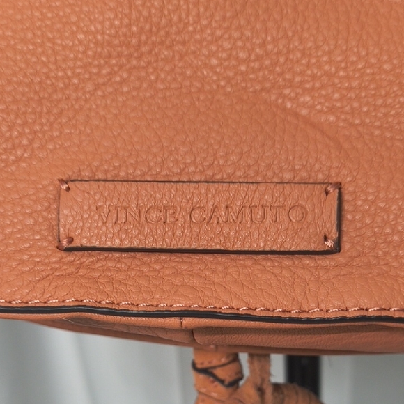 2 in 1 New Vince Camuto Convertible 2 Shoulder or Belt Bag